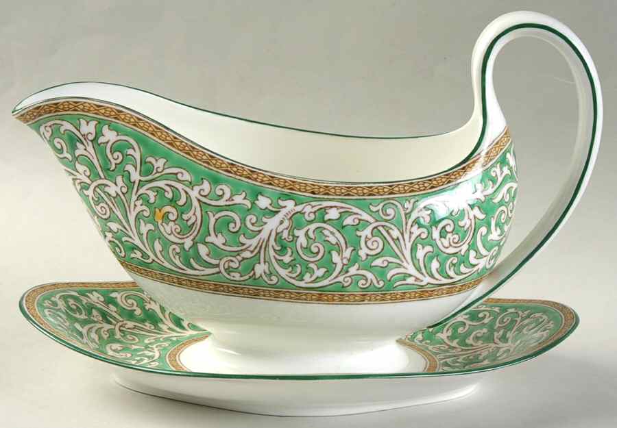 Praze Green (No Floral Center) Gravy Boat with Attached Underplate by Wedgwood-1