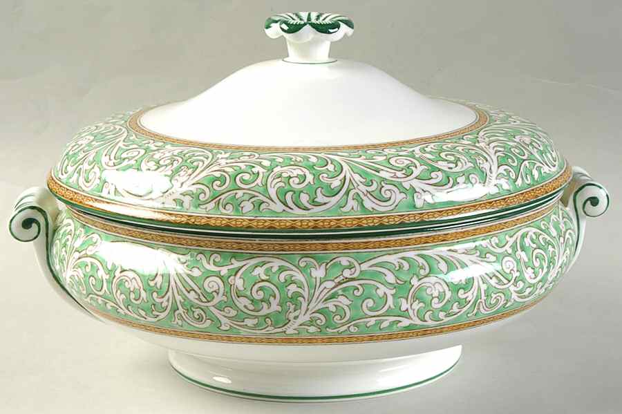 Praze Green (No Floral Center) Round Covered Vegetable by Wedgwood-1