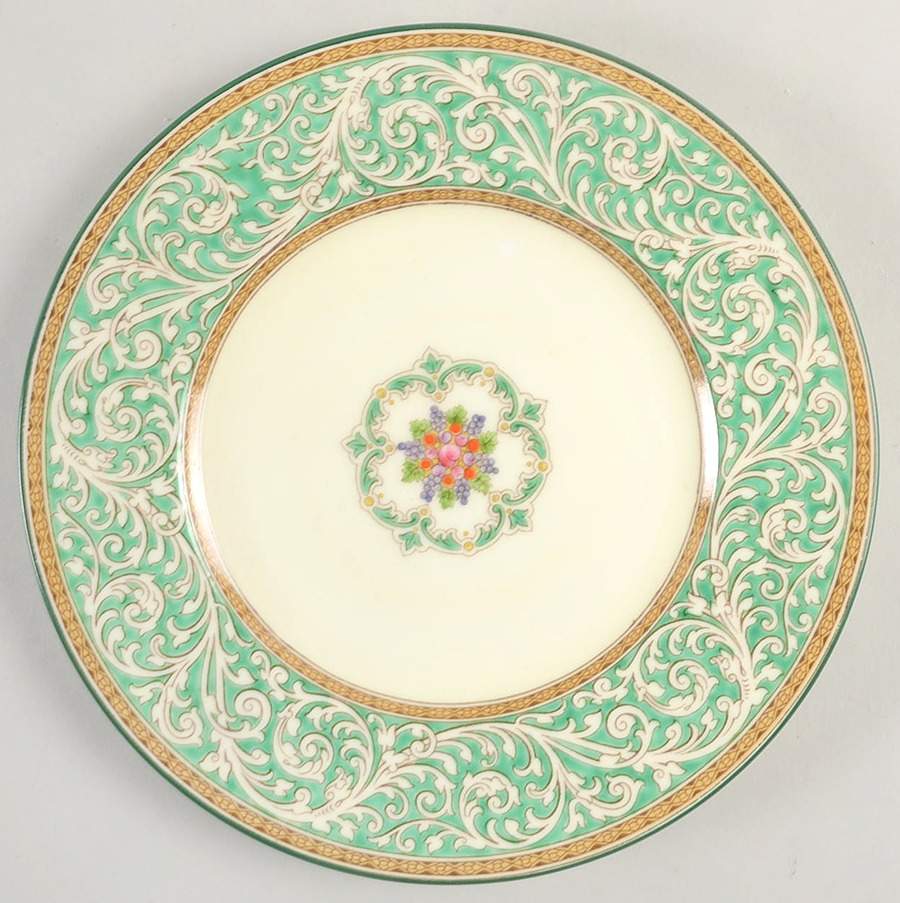 Praze Green (Floral Center) Luncheon Plate by Wedgwood-1