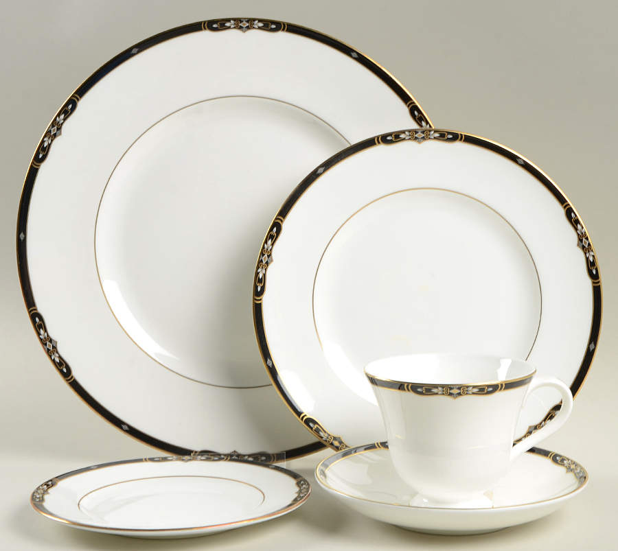 Preston 5 Piece Place Setting by Wedgwood-1