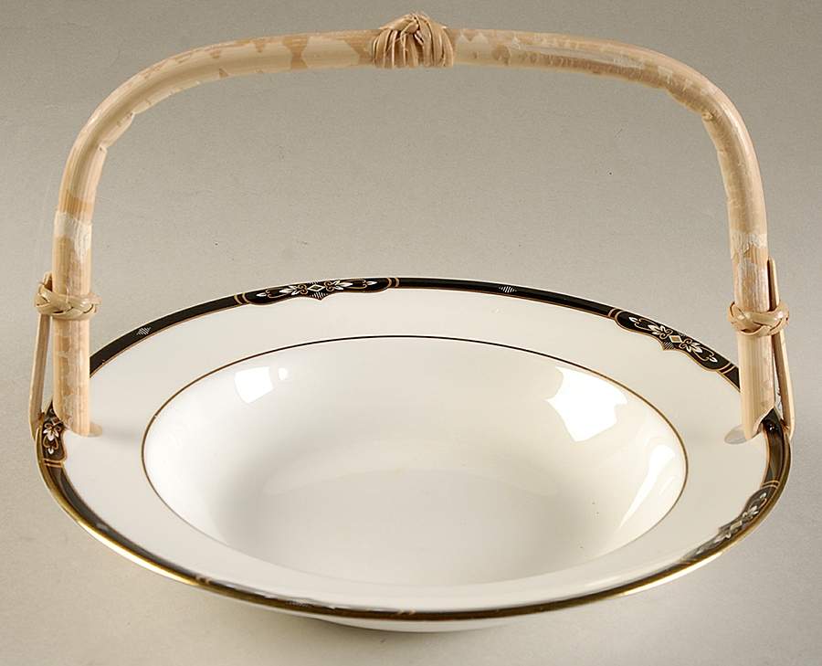 Preston 7''-7 1/4'' Basket W/Bamboo Handle HC by Wedgwood-1
