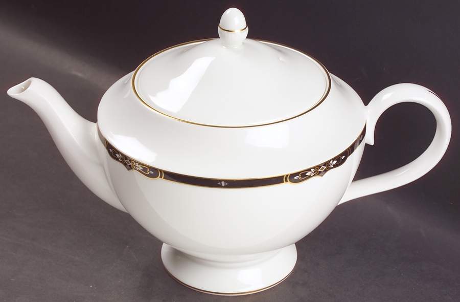 Preston Teapot & Lid by Wedgwood-1