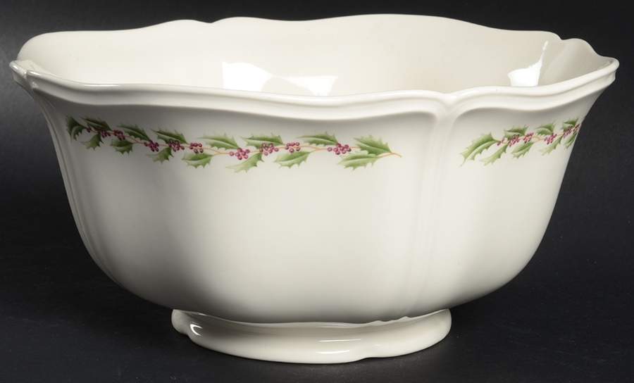 Queen's Holly 9" Salad Serving Bowl by Wedgwood-1