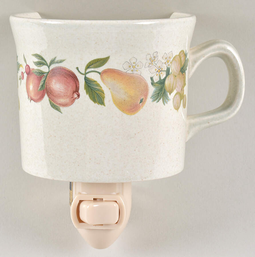 Quince 1 5/8" + cup (H) Night Light/Cup HC by Wedgwood-1