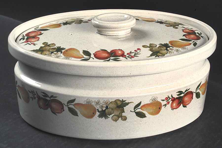 Quince 2.5 Quart Oval Covered Casserole by Wedgwood-1