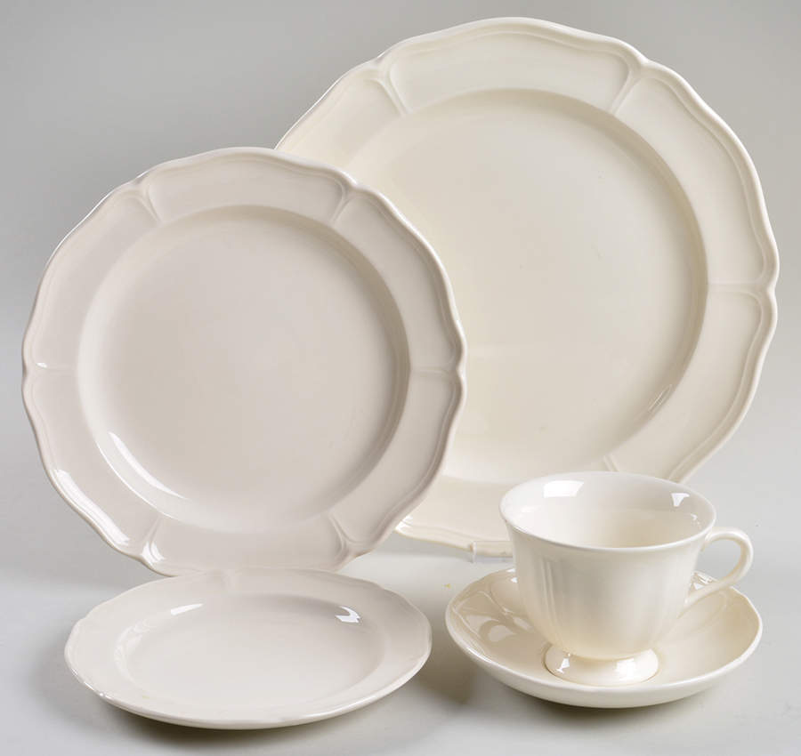 Queen's Plain 40 Piece Estate Set by Wedgwood-1