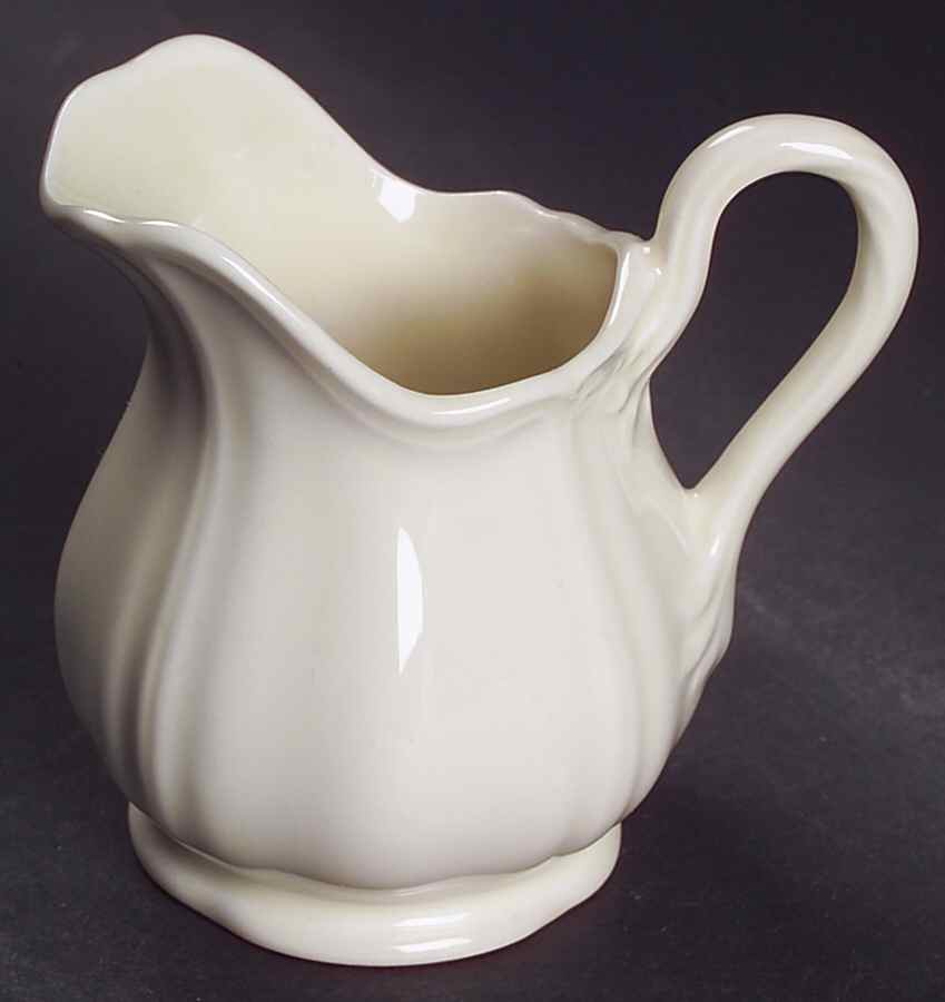 Queen's Plain Mini Creamer by Wedgwood-1