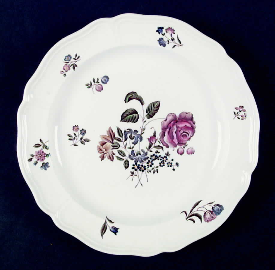 Queens Sprays Luncheon Plate by Wedgwood-1