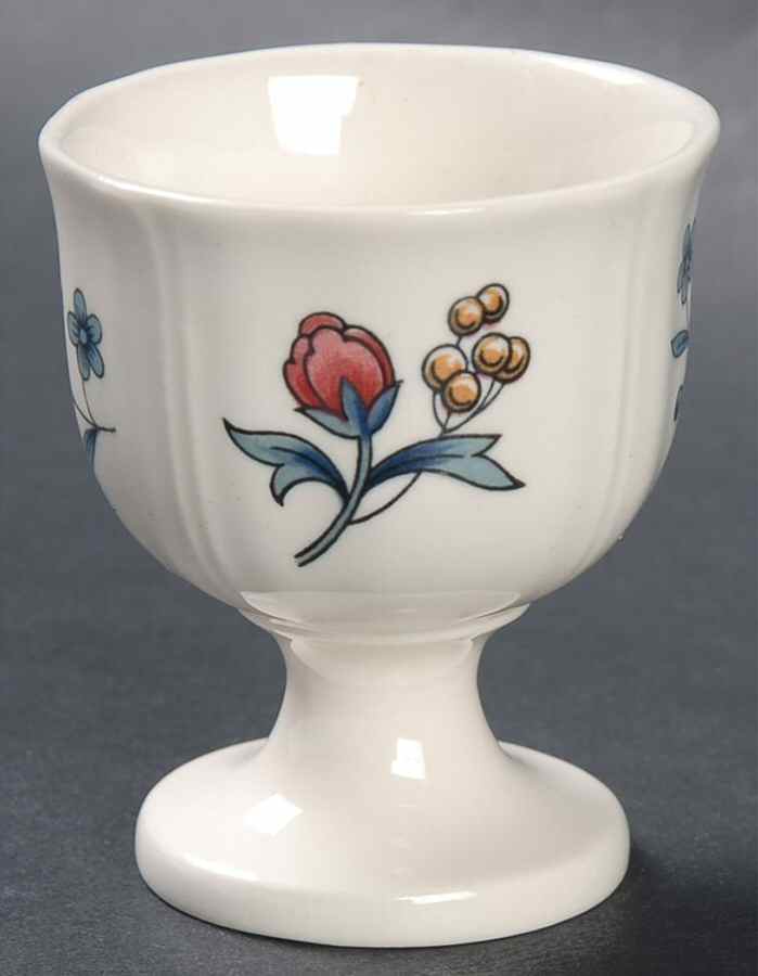 Queens Sprays Single Egg Cup by Wedgwood-1