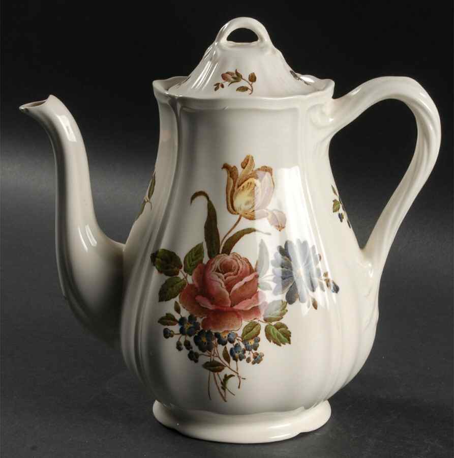 Queens Sprays Coffee Pot & Lid by Wedgwood-1
