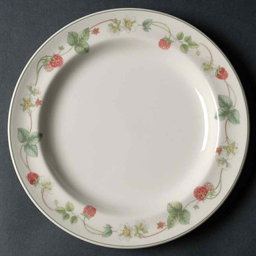 Raspberry Salad Plate by Wedgwood-1