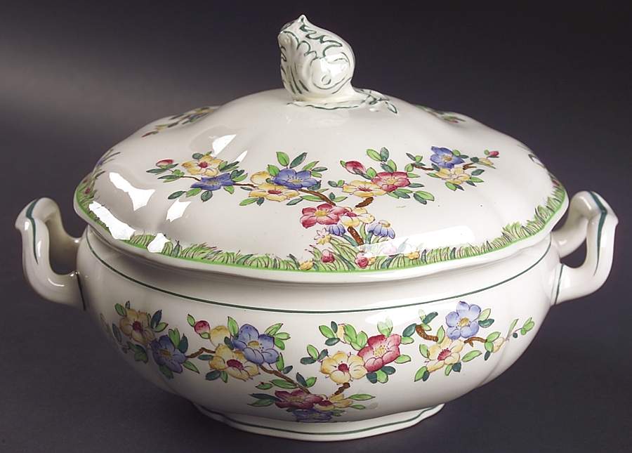 Richborough Round Covered Vegetable by Wedgwood-1
