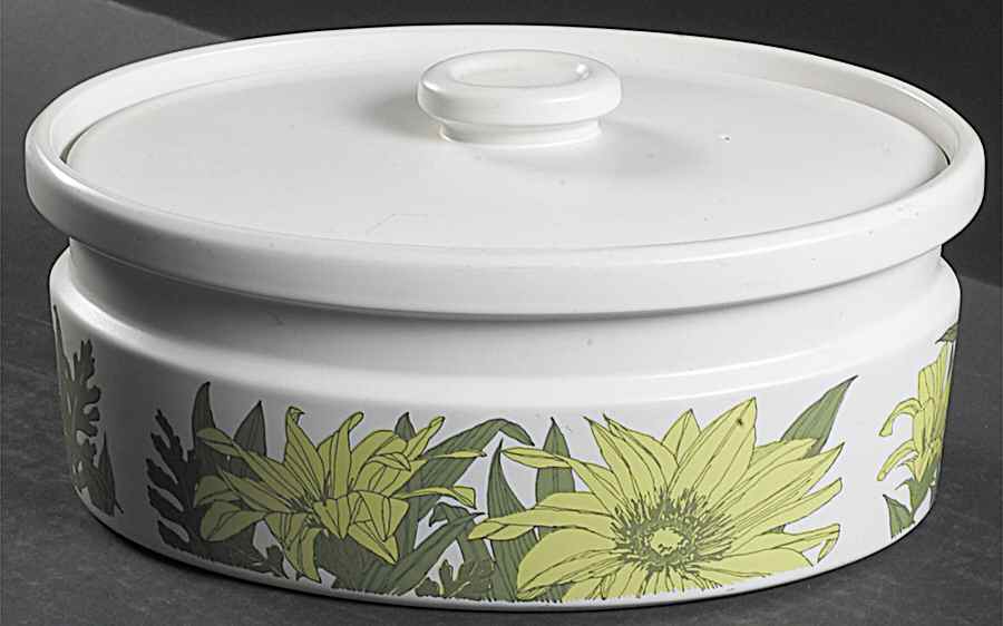 Riviera 2.5 Quart Oval Covered Casserole by Wedgwood-1