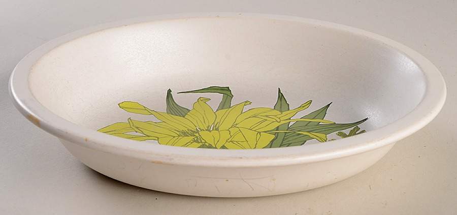 Riviera 9" Oval Vegetable Bowl by Wedgwood-1
