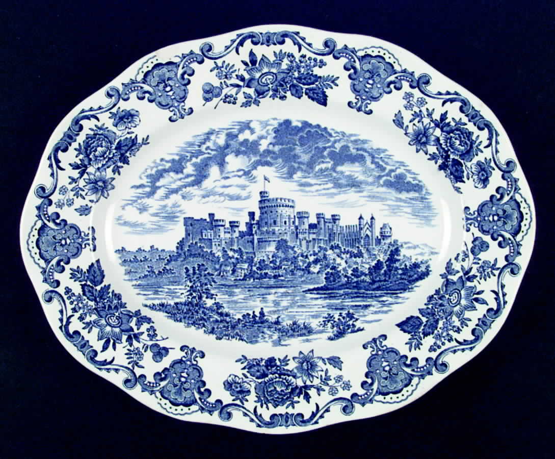 Royal Homes of Britain Blue 12" Oval Serving Platter by Wedgwood-1