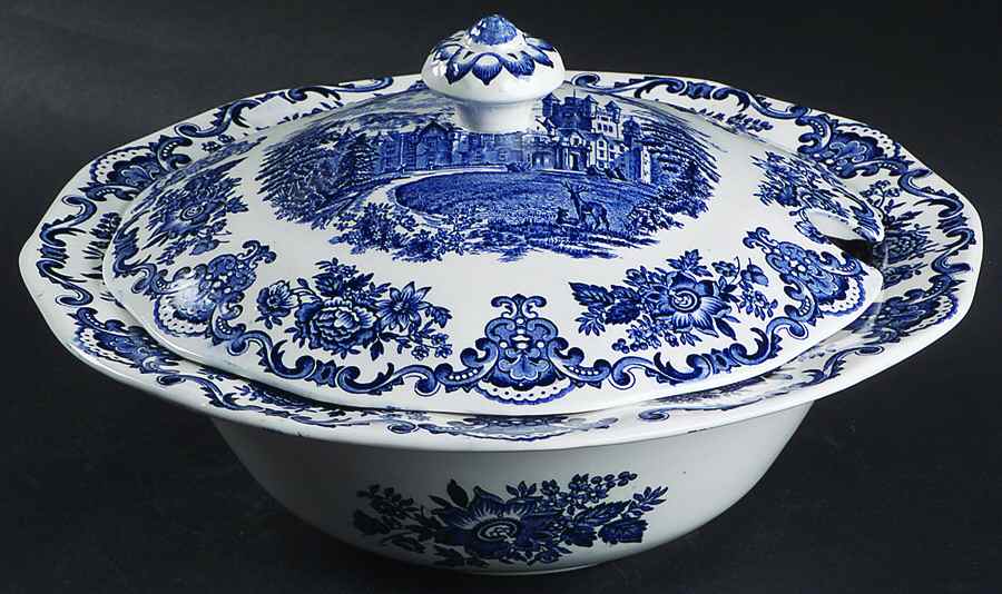 Royal Homes of Britain Blue Tureen & Lid by Wedgwood-1
