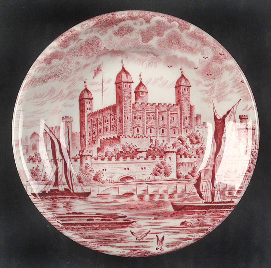 Royal Homes of Britain Pink 4" Ashtray by Wedgwood-1