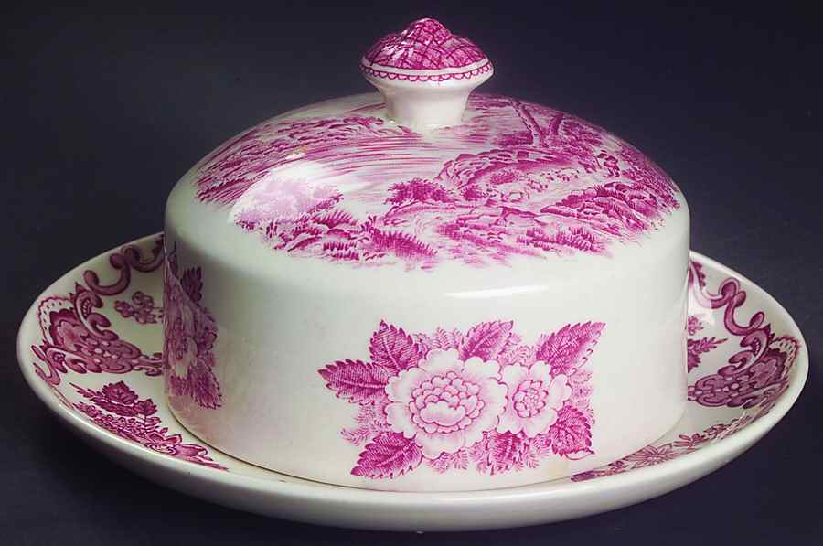 Royal Homes of Britain Pink Round Covered Butter by Wedgwood-1