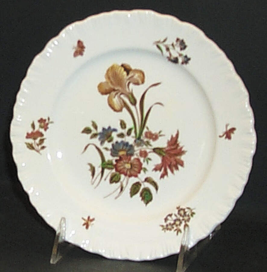 Robert Sprays Dessert/Pie Plate by Wedgwood-1