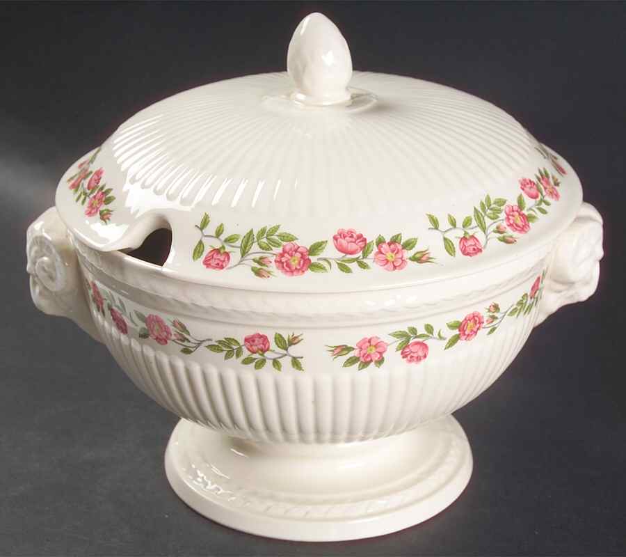 Rosalind Tureen &  Lid by Wedgwood-1