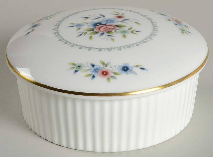 Rosedale 4" Round Box & Lid by Wedgwood-1