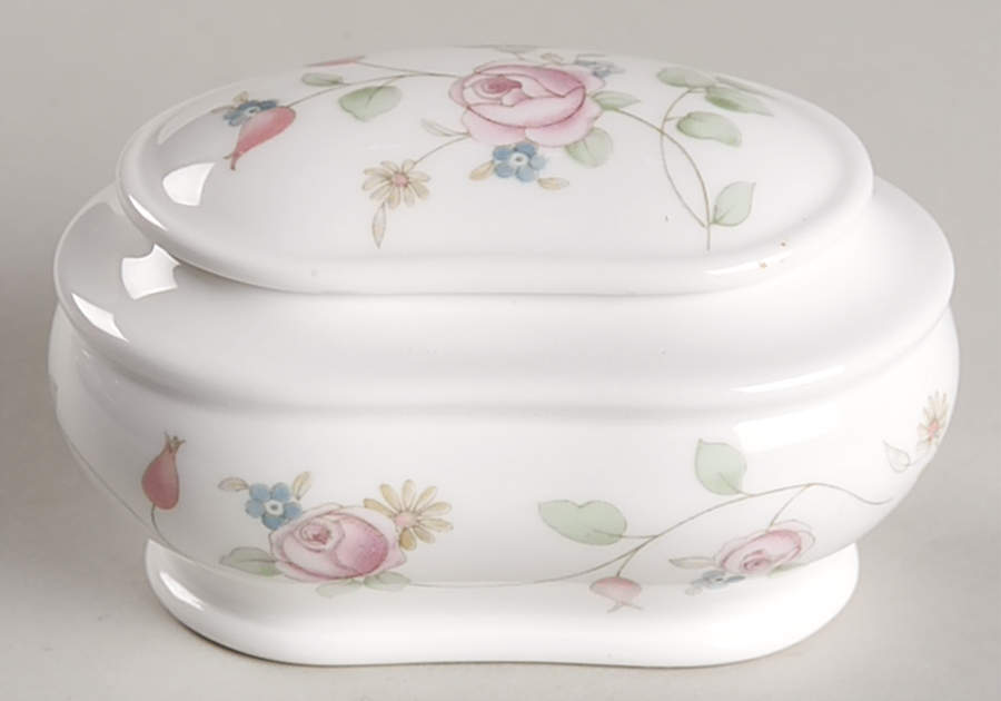 Rosehip Pearl Box & Lid by Wedgwood-1