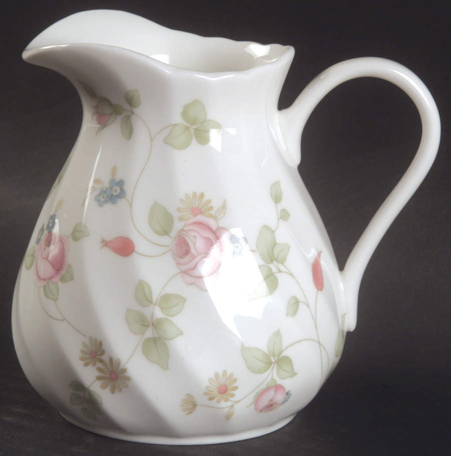 Rosehip Creamer by Wedgwood-1