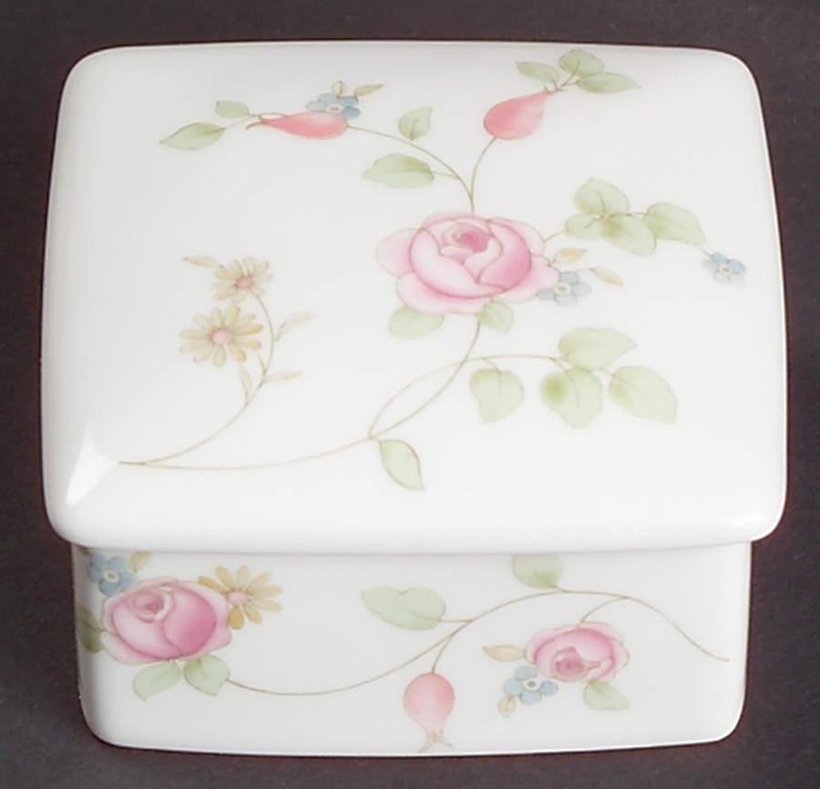 Rosehip Square Box & Lid by Wedgwood-1