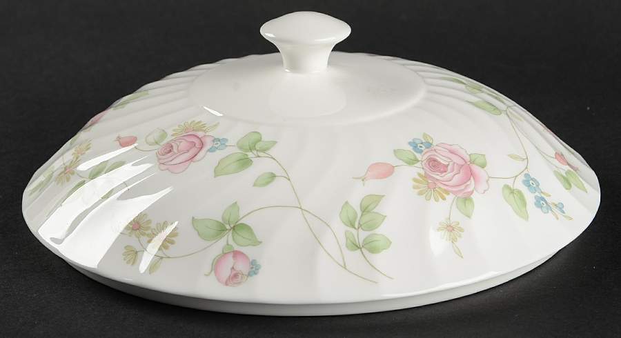 Rosehip Lid for Round Vegetable by Wedgwood-1