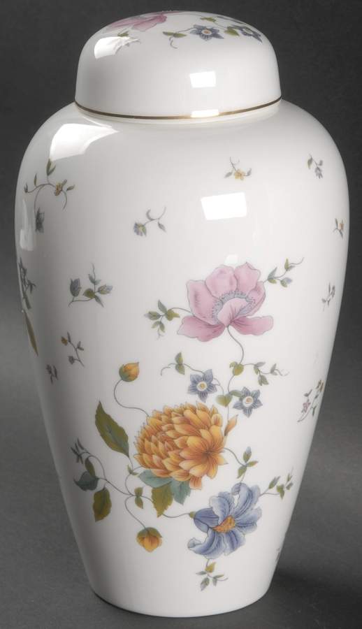 Rosemeade Ginger Jar & Lid by Wedgwood-1