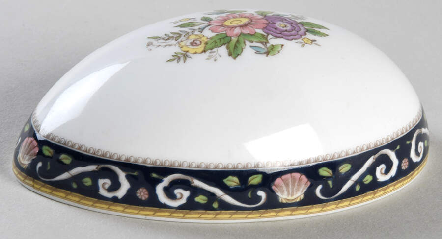 Runnymede Blue Lid for 4" Egg Box by Wedgwood-1