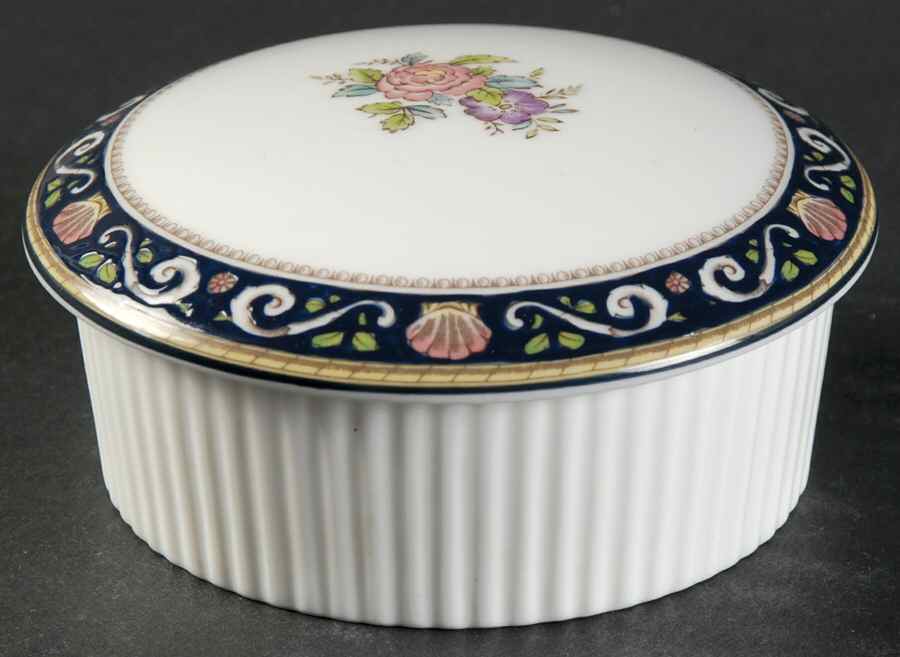 Runnymede Blue 3" Round Box & Lid by Wedgwood-1