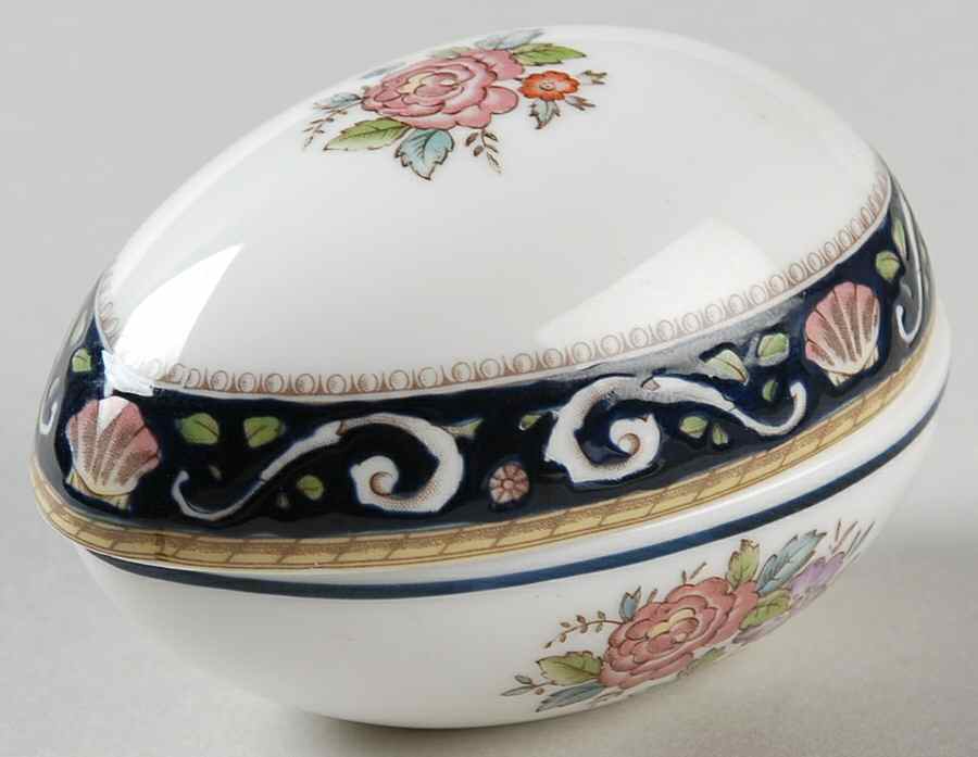 Runnymede Blue Small Egg Box & Lid by Wedgwood-1