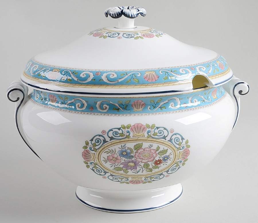 Runnymede Turquoise (Pink Shells, Floral Center) Tureen &  Lid by Wedgwood-1