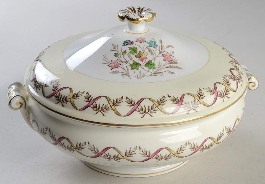 Sandringham Pink Round Covered Vegetable by Wedgwood-1