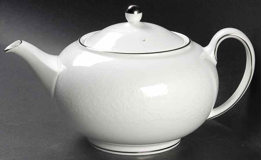 Silver Ermine (R4452, Traditional Shape) Teapot & Lid by Wedgwood-1