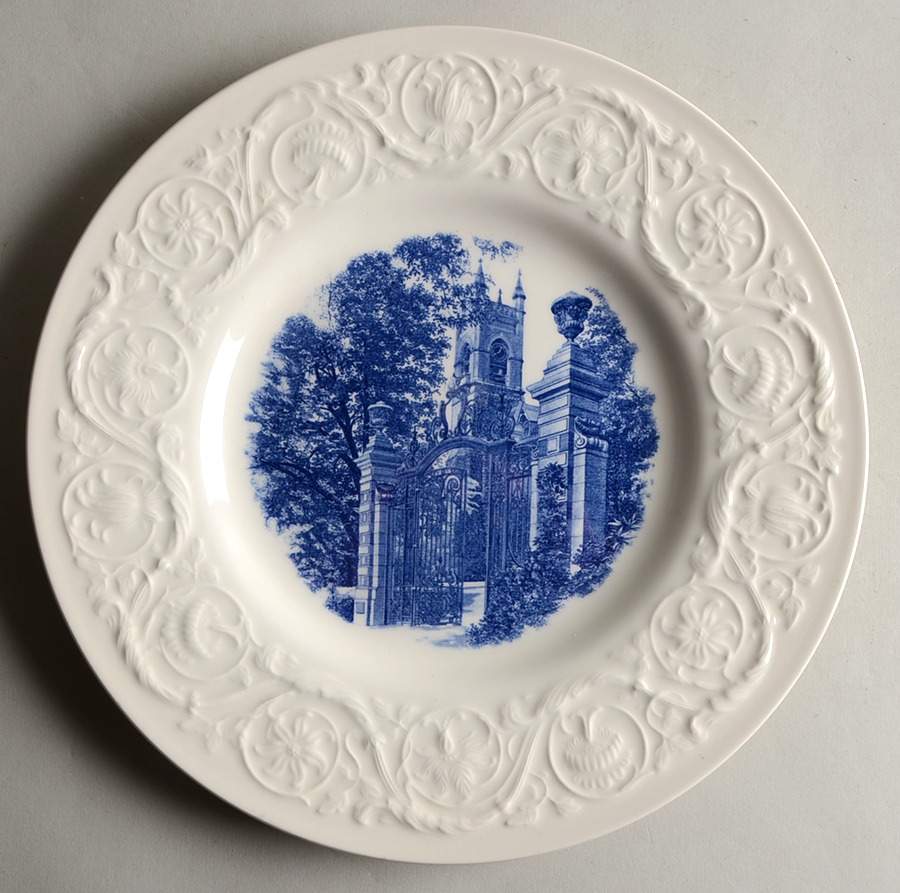 Smith College Blue Dinner Plate by Wedgwood-1