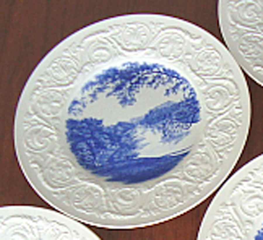 Smith College Blue Luncheon Plate by Wedgwood-1
