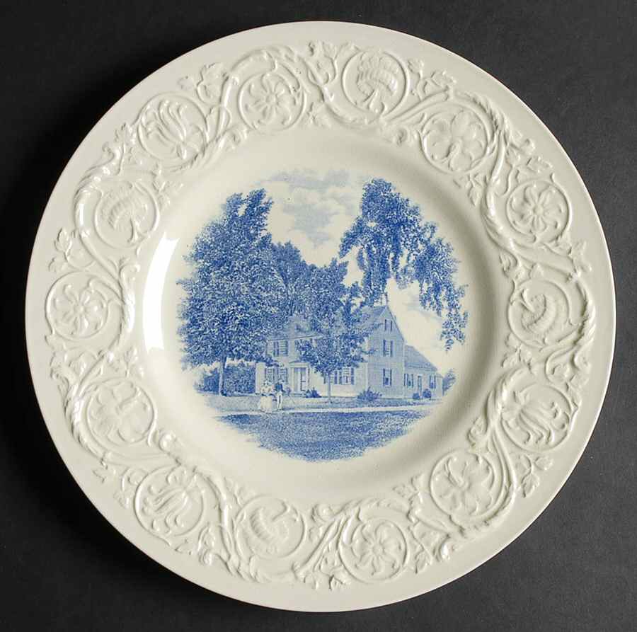 Smith College Blue Dinner Plate by Wedgwood-1