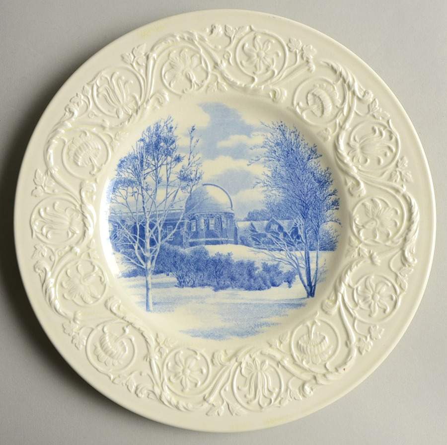 Smith College Blue Luncheon Plate by Wedgwood-1