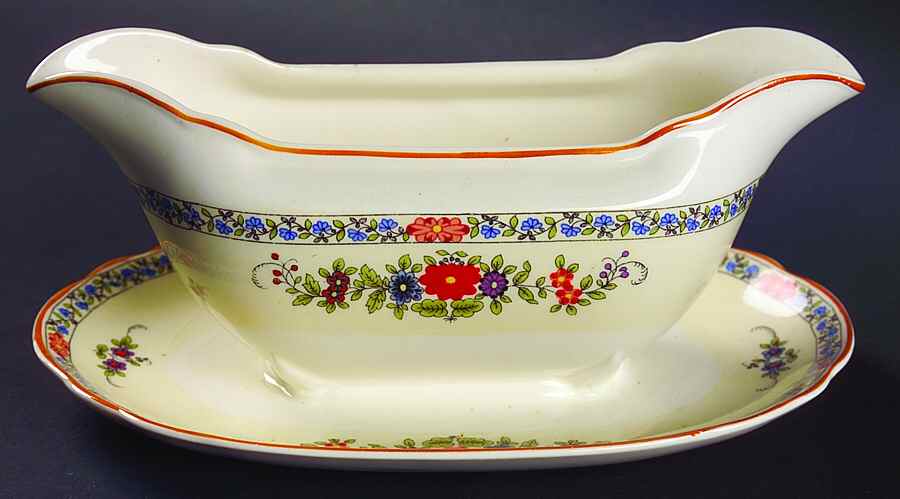 Somerset Gravy Boat with Attached Underplate by Wedgwood-1