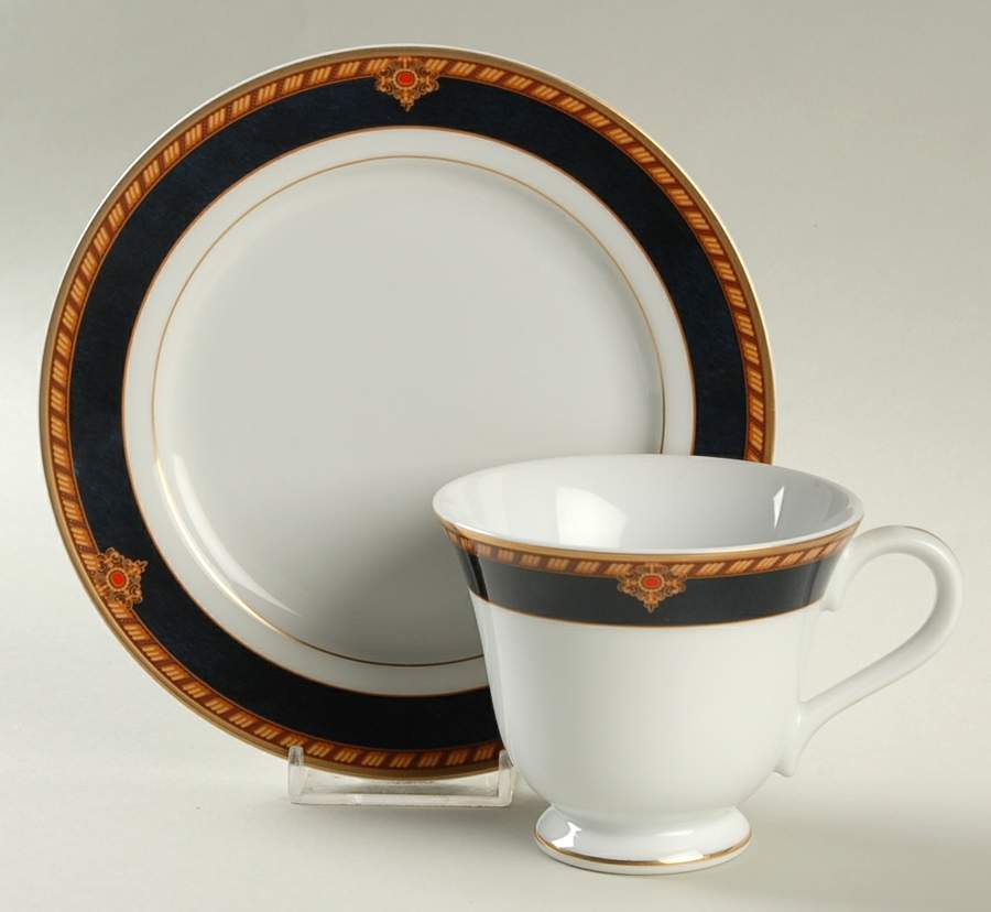 Southbury Footed Cup & Saucer Set by Wedgwood-1