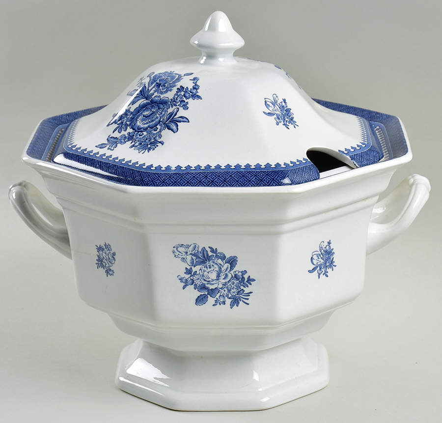Springfield Tureen &  Lid by Wedgwood-1