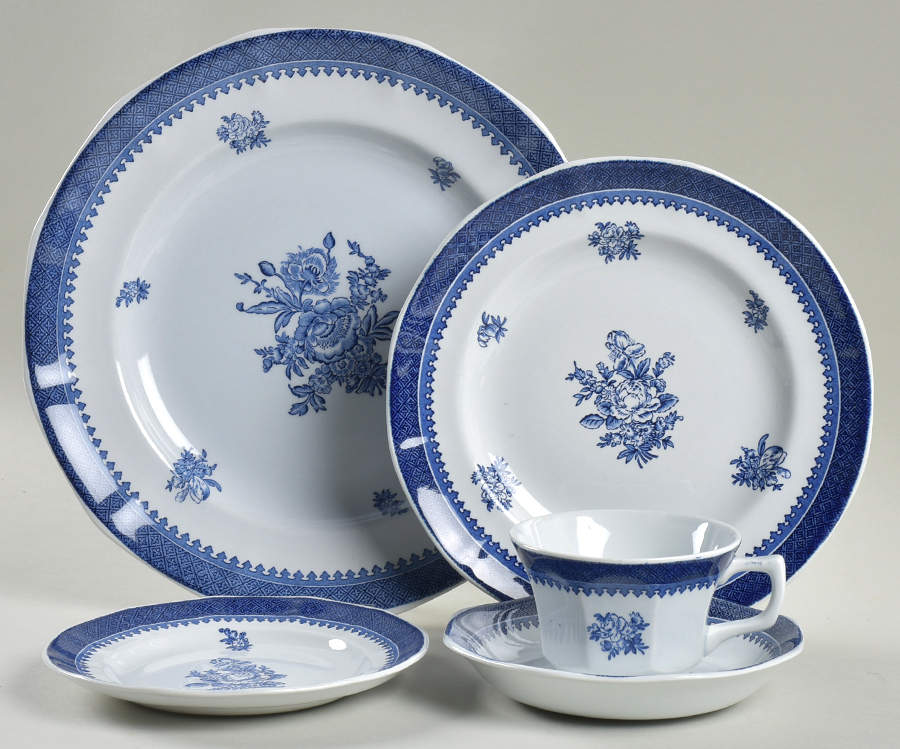 Springfield 5 Piece Place Setting by Wedgwood-1