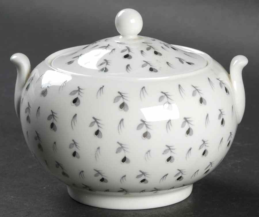 Stamford 146 Shape Sugar Bowl & Lid by Wedgwood-1