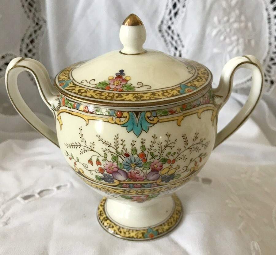 St Austell Globe Shape Sugar Bowl & Lid by Wedgwood-1