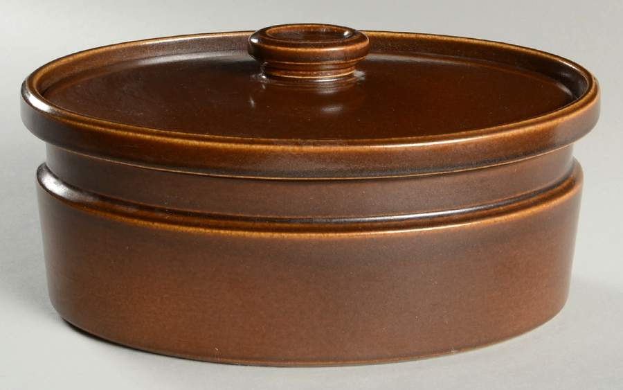 Sterling 2.75 Quart Oval Covered Casserole by Wedgwood-1