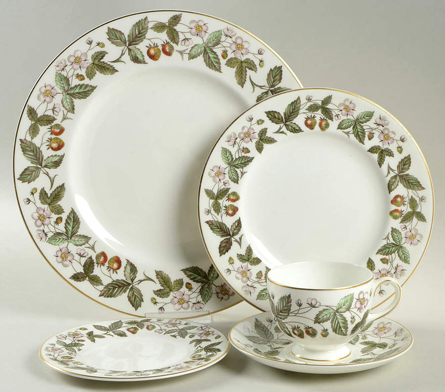 Strawberry Hill 5 Piece Place Setting by Wedgwood-1