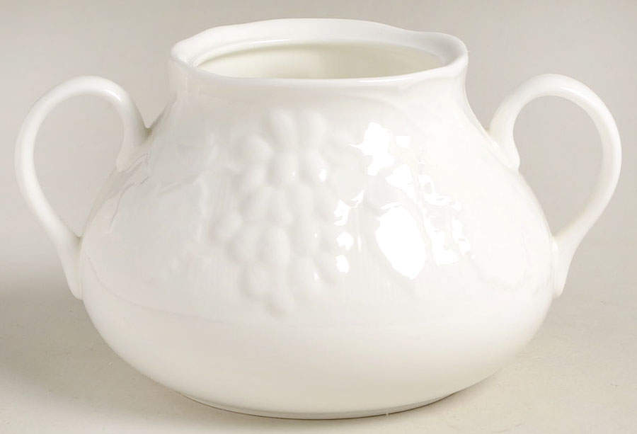 Strawberry & Vine (Bone Or Earthenware) Sugar Bowl No Lid by Wedgwood-1