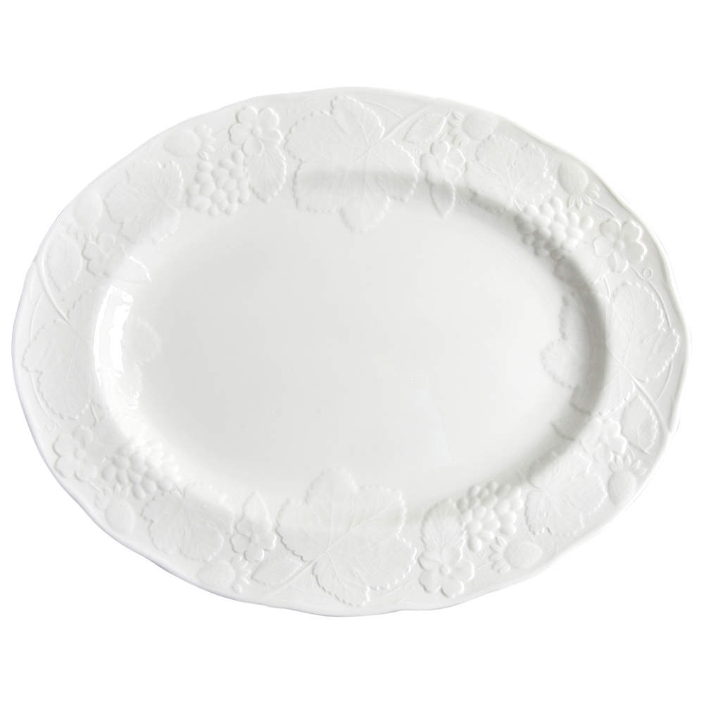 Strawberry & Vine (Bone Or Earthenware) 15" Oval Serving Platter by Wedgwood-1